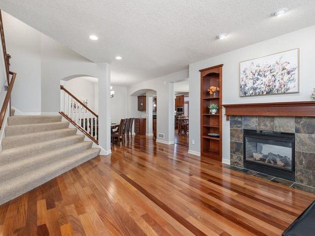 6241 Urbandale Lane N, Maple Grove, MN 55311