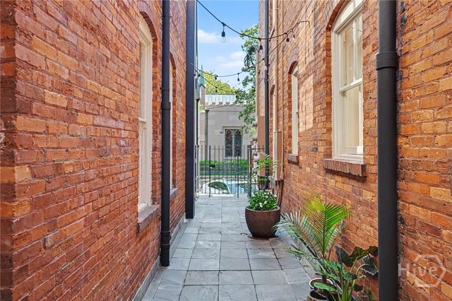 316 E Charlton Street, Savannah, GA 31401