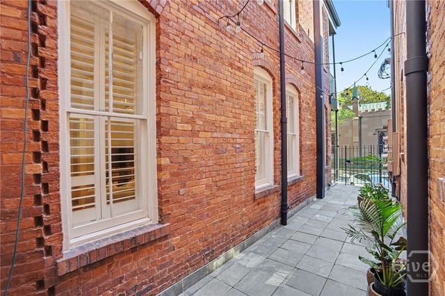 316 E Charlton Street, Savannah, GA 31401