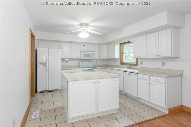 1 Cedar Drive, Scott Depot, WV 25560
