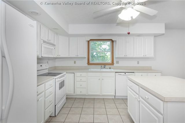1 Cedar Drive, Scott Depot, WV 25560