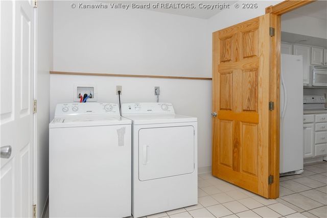 1 Cedar Drive, Scott Depot, WV 25560