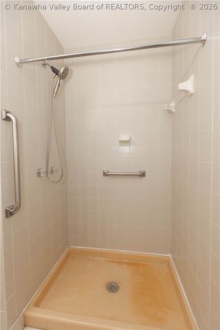 1 Cedar Drive, Scott Depot, WV 25560
