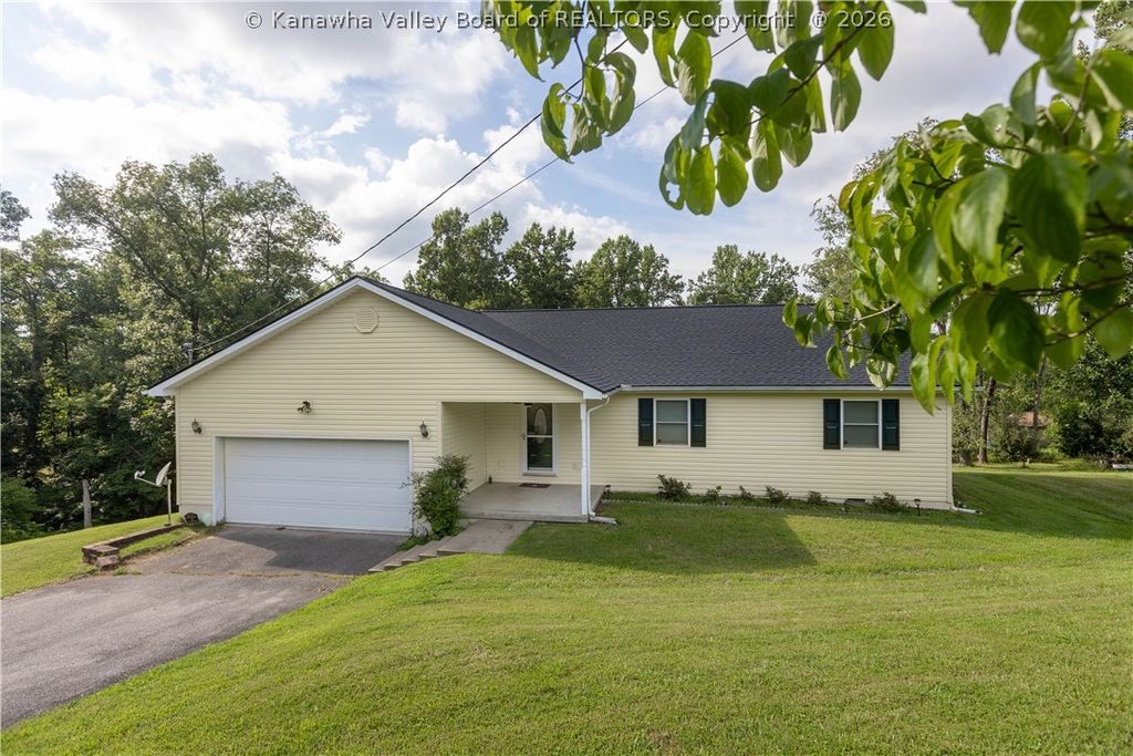 1 Cedar Drive, Scott Depot, WV 25560