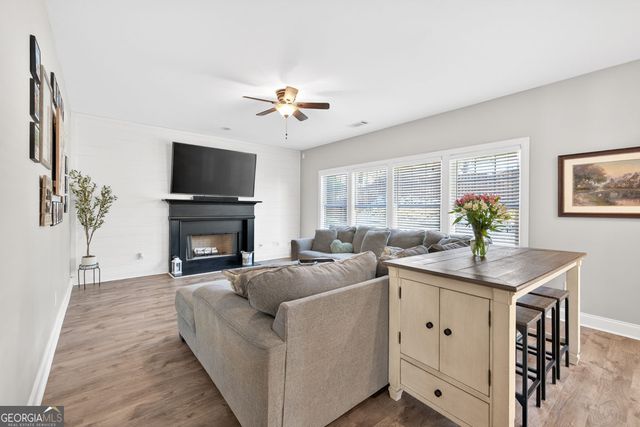 7899 Brass Lantern Drive, Flowery Branch, GA 30542