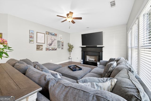 7899 Brass Lantern Drive, Flowery Branch, GA 30542