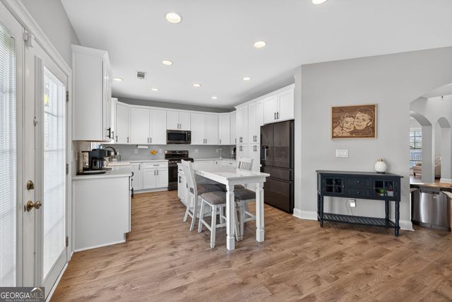 7899 Brass Lantern Drive, Flowery Branch, GA 30542