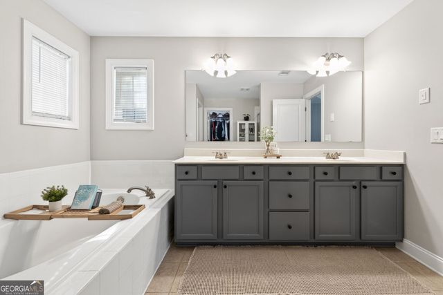 7899 Brass Lantern Drive, Flowery Branch, GA 30542