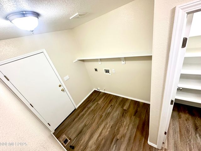 1359 NIGHTINGALE Way, Spanish Springs, NV 89441