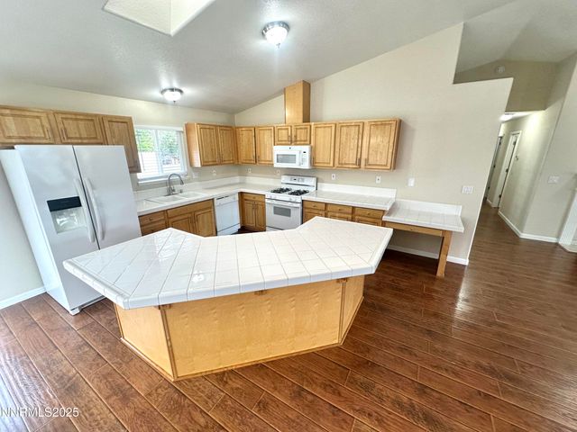 1359 NIGHTINGALE Way, Spanish Springs, NV 89441