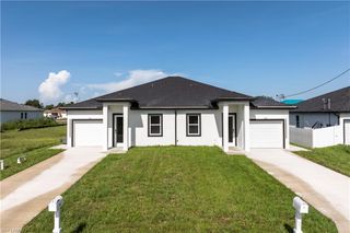 430 Petite AVE, Lehigh Acres, FL 33974