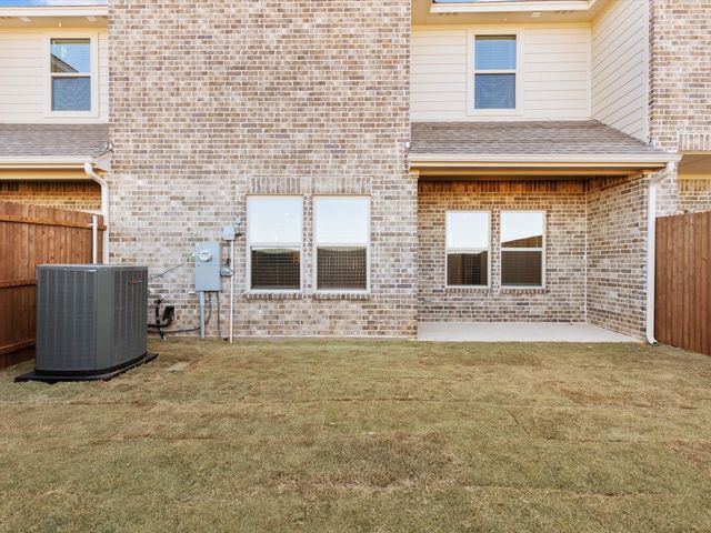 1104 Noble Flair Place, Granbury, TX 76049