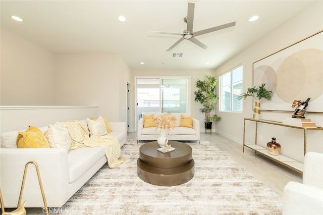 123 Tenor, Irvine, CA 92618
