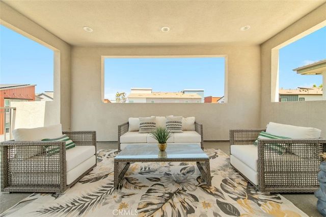 123 Tenor, Irvine, CA 92618