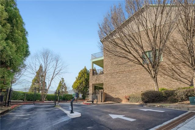 6060 City Walk Lane 102, Atlanta, GA 30328