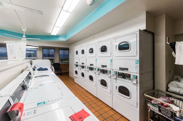 400 E Randolph Street 1516, Chicago, IL 60601