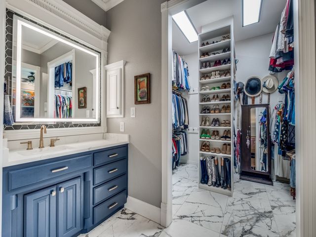 100 Bentwood Court, Denton, TX 76210