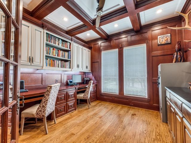 100 Bentwood Court, Denton, TX 76210