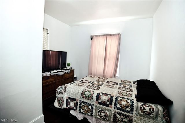 1591 W 116th Street, Cleveland, OH 44102