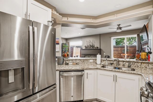 11382 Via Rancho San Diego Unit C, El Cajon, CA 92019