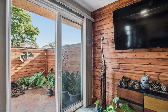 11382 Via Rancho San Diego Unit C, El Cajon, CA 92019