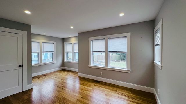 440 Washington St 1, Wellesley, MA 02481