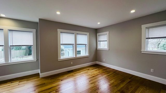 440 Washington St 1, Wellesley, MA 02481
