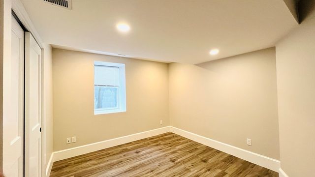 440 Washington St 1, Wellesley, MA 02481
