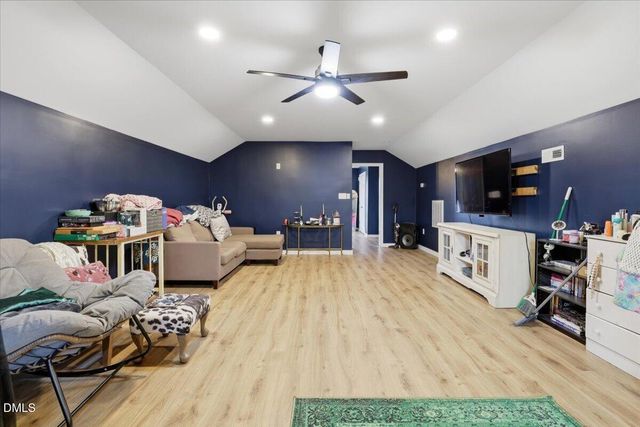305 Wakefield Drive, Princeton, NC 27569
