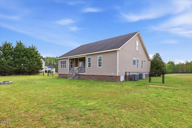 305 Wakefield Drive, Princeton, NC 27569