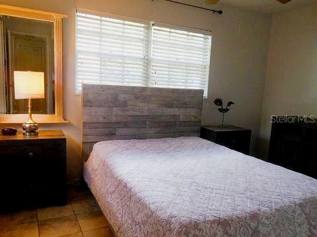 2925 W PARIS STREET, Tampa, FL 33614