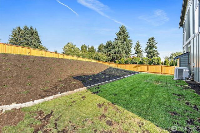 1238 9th Street SW, Puyallup, WA 98371