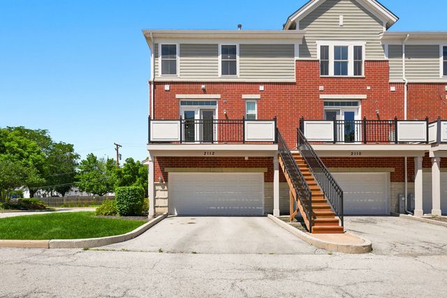 2112 S Crambourne Way 6-6, Arlington Heights, IL 60005