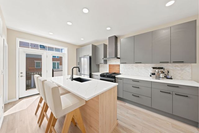 2112 S Crambourne Way 6-6, Arlington Heights, IL 60005