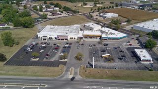 3251 BARNEY Street, Pekin, IL 61554