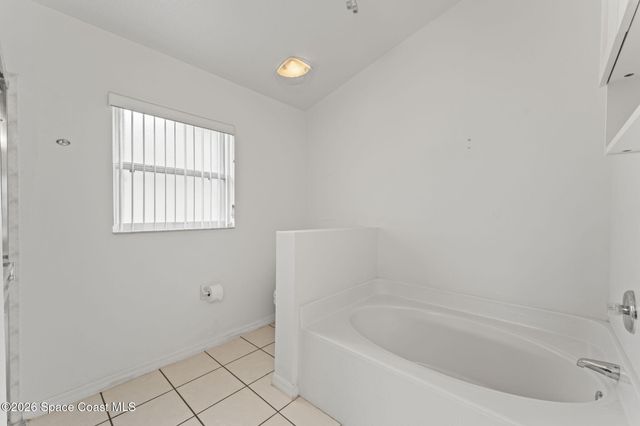 1021 Pine Creek Circle NE, Palm Bay, FL 32905