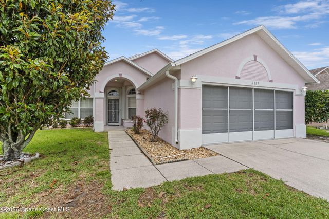 1021 Pine Creek Circle NE, Palm Bay, FL 32905