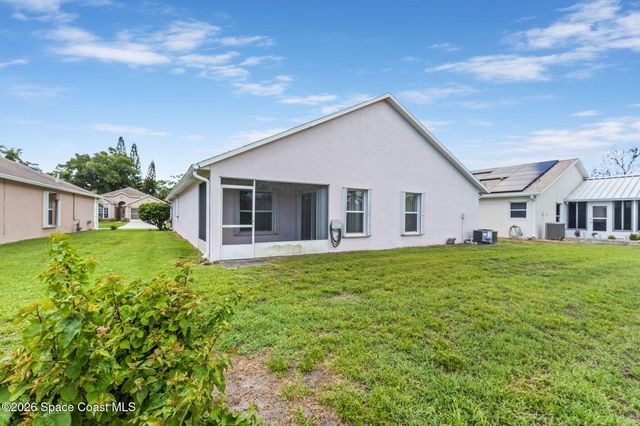 1021 Pine Creek Circle NE, Palm Bay, FL 32905