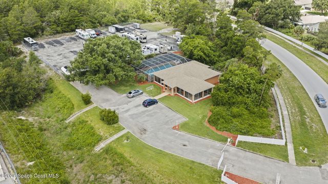 1021 Pine Creek Circle NE, Palm Bay, FL 32905