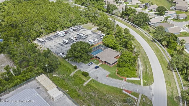 1021 Pine Creek Circle NE, Palm Bay, FL 32905