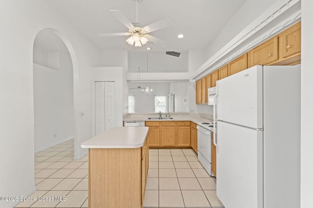 1021 Pine Creek Circle NE, Palm Bay, FL 32905