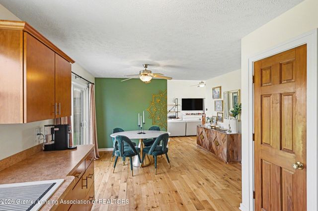 5628 Marylouise Street, Lansing, MI 48917