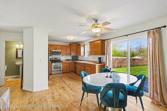 5628 Marylouise Street, Lansing, MI 48917