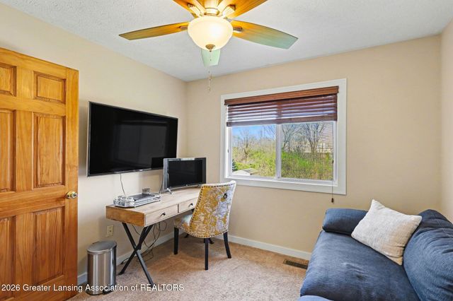 5628 Marylouise Street, Lansing, MI 48917