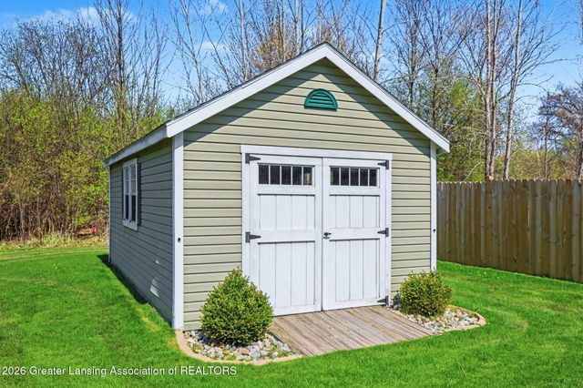 5628 Marylouise Street, Lansing, MI 48917