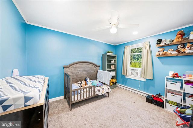 421 RIDGE AVE, Mcsherrystown, PA 17344