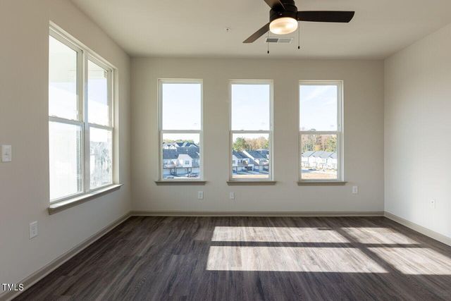 2427 Gathering Square Court, Fuquay Varina, NC 27526