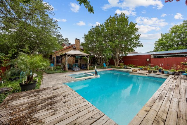 907 Green Terrace Lane, Duncanville, TX 75137