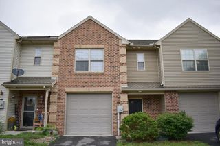 218 MERIWEATHER DR, Chambersburg, PA 17201