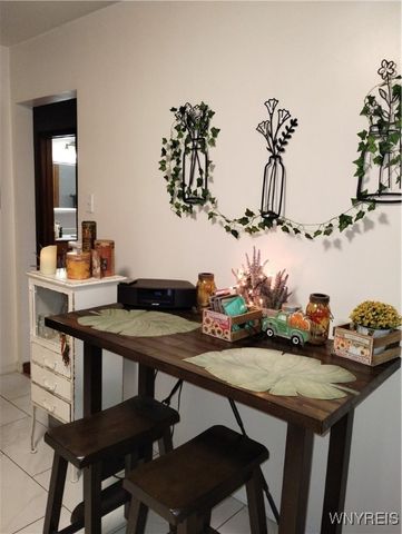 2467 Forest Avenue, Niagara Falls, NY 14301